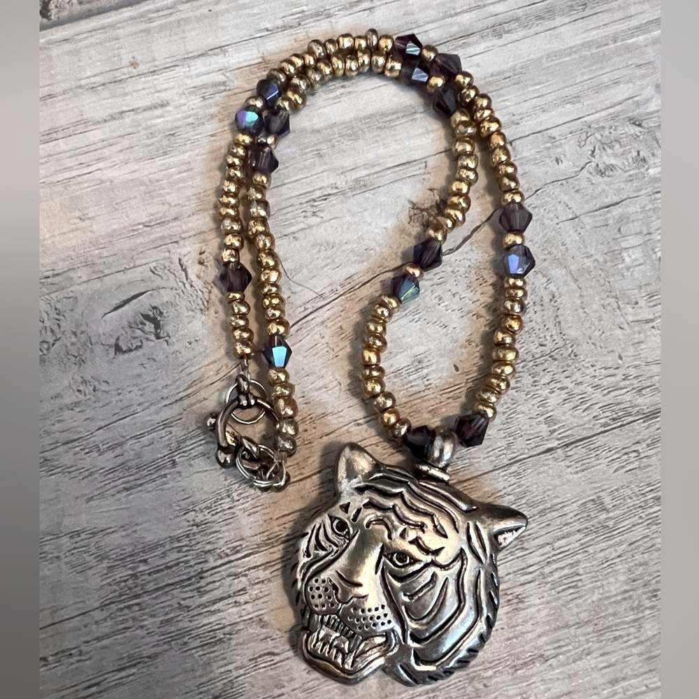 3 For $13
LSU NECKLACE